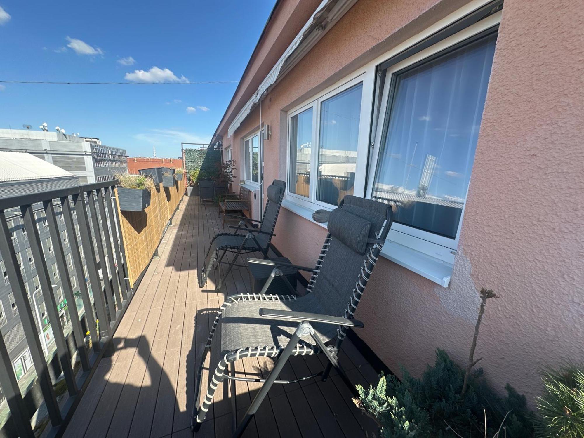 Andel Apartment With Terrace — Photos 2